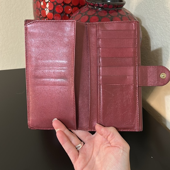 Gucci Heart Clasp GG Monogram Tan and Pink Continental Wallet - Picture 13 of 17